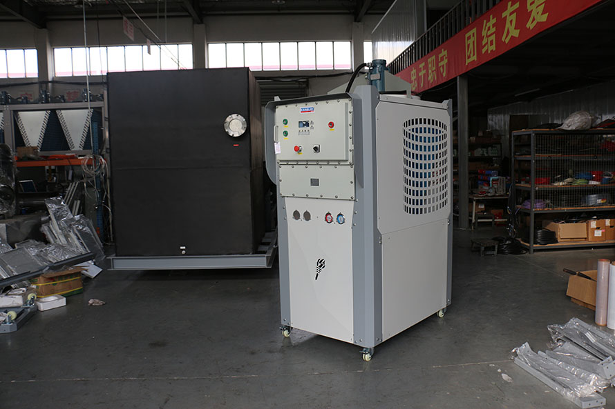 石油業(yè)、化工業(yè)、制藥業(yè)反應(yīng)釜配套制冷機(jī)組